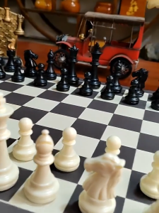Magnetic Chess Set Foldable Chess Board International Chess Set Board Games for Kids Table Game Gift With Box 国际象棋