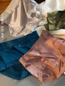 กางเกงชั้นในผ้าไหมน้ำแข็งเอวกลางเซ็กซี่สำหรับผู้หญิง กางเกงชั้นในไร้ตะเข็บ ระบายอากาศได้ดี ใส่สบาย ฤดูร้อน 2022 กางเกงชั้นในแบบสามเหลี่ยม