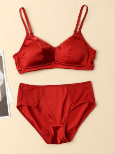 Red Triangle Cup Bralette Underwear Set French Style Thin Silk Fabric No Steel Ring Youth Female V-Neck Fixed Strap Back Double Buckle
