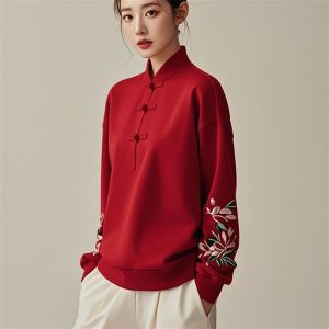 เสื้อสเวตเตอร์คอตั้งแขนยาวปักลายสไตล์จีนใหม่สำหรับผู้หญิงในฤดูใบไม้ร่วงและฤดูหนาว เสื้อคลุมกันหนาวแบบสวมหัวที่อบอุ่นและสวมใส่สบาย