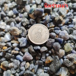 เศษพลอย โกเมน นิหร่า สปิเนล (ขายกิโลละ) ธรรมชาติ 100%  ใช้โรยบูชาถวายรอยพระพุทธบาท พระบรมธาตุ พระพุทธรูป หรือใส่กระถางธูปบูชาพระ ในพิธีมงคล (ราคากิโลกรัมละ)