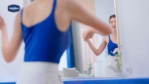 Vaseline Glutaglow Ampoule Serum Deodorant Roll on Antiperspirant 50ml 48h Protection Ultra Bright Bright Dry Non Sticky