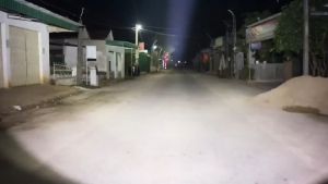 Đèn pin siêu sáng chiếu xa 1000m W591 có chân đế Đèn tuần tra công trường - Bảo hành 12 tháng