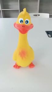 Pets Dog Toys Screaming Chicken Squeeze Sound Toy Rubber Pig Duck Squeaky Chew Bite Resistant Toy Puppy Training Interactive