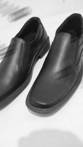 Hertz H 4151 Sepatu Pantofel Pria Sepatu Formal Slip On Kerja Kantor Hitam Kulit Sintetis