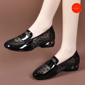 รองเท้าส้นแบนผู้หญิงฤดูร้อนระบายอากาศได้ดี ส้นหนา สไตล์อังกฤษ รองเท้าหนังขนาดเล็ก รองเท้าผู้หญิง รองเท้าแฟชั่น รองเท้าสวม ส้นแบน รองเท้าผู้หญิง