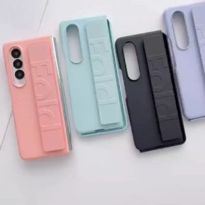 Ốp lưng chống sốc đeo tay cho Samsung Galaxy Z Fold 3 / Z Fold 4 / Fold 5 Fold 6  có đai đeo hand trap chống rơi rớt hiệu HOTCASE Luxury Silicone Wristband Case - chất liệu cao cấp thiết kế thời trang sang trọng có đai đeo tay an toàn
