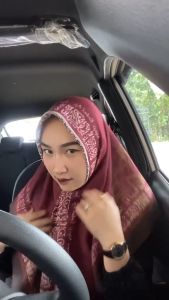 Hijab Kerudung Segiempat Pegon Arabic Semboyan Santri Indonesia Ya Tarim Darkah Waahlaha Syaikhona Habibal Qolbi Adab Diatas Ilmu Sopo Ngaji Bakal Aji Tholabul Ilmi Murah Promo Viral