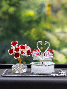 Solar Powered Crystal Swan Car Air ener Female Driver Car Interior Decoration Sunflower Shaped Car Ornaments Aromatherapy