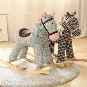Trojan toys wooden Trojan horses childrens Trojan horses baby Trojan horses and walkers are birthday gifts for friends and children