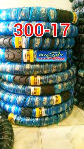 Ban Motor bebek 300-17 atau 90/90-17 ban ring 17 ban luar ring 17 ban bebek ban 300-17 ban 90/90-17 ban montor honda win supra revo jupiter ban luar 300-17 ban montor bebek ban 300-17 ban 90/90-17 ban luar 90/90-17 bsm 300-17 ban bebek ring 17 ban luar