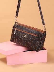 Womens Crossbody Bag Soft Leather Single Shoulder Shopping Bag Mobile Phone Bag Medium Age Mom Bag Fashionable Square Shape