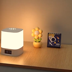 Đèn ngủ tích điện để bàn tích hợp đồng hồ đèn led ngủ cho trẻ sơ sinh 3 màu ánh sáng và điều chỉnh độ sáng linh hoạt