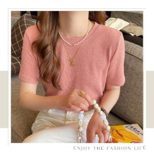 LHFriday ใหม่ล่าสุดพร้อมส่งทั่วไทยเลยวันนี้ เสื้อแฟชั่นแขนสั้นคอกลม มาในโทนสีพาสเทล ผ้าดี สวย ใส่สบาย ชอบสีไหนจัดไปได้เลย รีบซื้อเดี๋ยวหมด