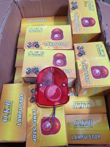 Lampu Belakang C70 Lampu Belakang Honda C70 Stop Lamp Honda C70 Mata Kucing Set Bohlam