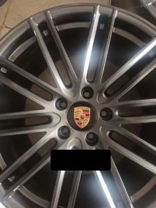 Chụp mâm xe ô tô Porsche logo lazang Porsche 76mm có 3 màu Đen Bạc và Ghi. Chất liệu nhựa ABS. Porsche76
