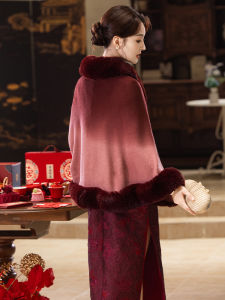 Thickened Knitted Cheongsam Cloak Womens Style Retro OL Coat Long Sleeve Batwing Sleeve Short Length Button Closure Coat