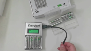 Energizer AA 2000mAh/AAA 800mAh Ni-Mh Rechargeable Batteries With 4 Slots LCD Display Smart Battery Charger