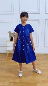 Dress Anak Soft Jeans Motif Bordir Bunga Variasi Kancing - Usia 5-15 Tahun