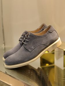 รองเท้าทำงานผู้ชาย 2024 รองเท้าลำลองธุรกิจใหม่แบบมีสายรัด รองเท้าหนังนิ่มสไตล์อังกฤษ รองเท้าหนังหุ้มข้อต่ำ รองเท้าผู้ชายแบบอเนกประสงค์