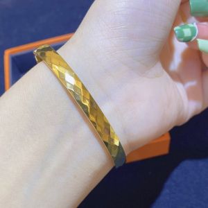 กำไล OYJR สมัย: กำไลไม่ลอก, สแตนเลสแท้, ข้อมือเรียบๆ หญิง