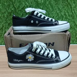sepatu baru Import bordir bunga brand fashion size 40