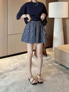 Plus Size Korean Style Retro Elastic Waist Loose Slim Looking Floral Wide Leg Casual Pants Womens Summer Plus Size Ladies Cover Short Culottes