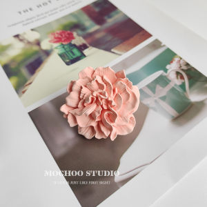 Carnation Car Perfume Air Conditioner Air Outlet Clip Car Interior Ornaments Aromatherapy Diffuse Gypsum Light Perfume Girls Gifts