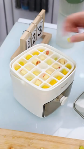 【SG Seller】Ice Cube Mold Portable Ice Maker Box Ice cube tray Ice Mold Storage Box Large Capacity Ice Storage Ice Box