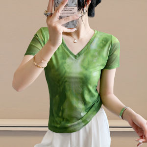 Yimei Áo phông co giãn nữ thanh lịch cổ chữ V phong cách Châu Âu áo lưới in kiểu hoài cổ ngắn tay mùa hè 2025