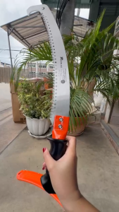 เลื่่อยโค้งทรงตะขอ สำหรับตัดแต่งกิ่งไม้ ขนาด 14 นิ้ว ใบเลื่อยผลิตจากเหล็ก SK-5 ประเทศญี่ปุ่น แข็งแรงทนทาน KD1822