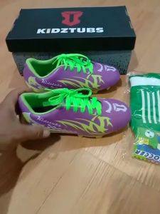 Paket Komplit Sepatu Bola & Kaos Kaki Anak Usia 6-10 Tahun