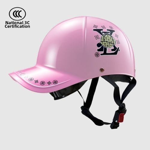 How to Find a Safe Women's Motorcycle Helmet Under S$100 in Singapore