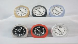 SEIKO CLOCKS นาฬิกาปลุก รุ่น QHE193S ขนาด 3.46 x 4.4 นิ้ว