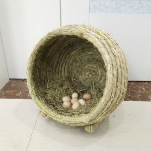 Large Size Straw Woven Chicken Coop Egg Laying Hen House Traditional Style Cat Nest Mother Chicken Egg Laying Nest Home Use