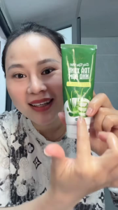 Sữa rửa mặt trà xanh nha đam chính hãng Y.SKIN (size 100ml