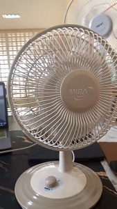 MIRA มิร่า พัดลมตั้งโต๊ะ 8 นิ้ว รุ่น M-28