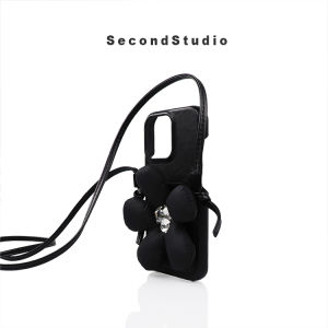 Fashionable Black Leather Phone Case with Hanging Rope Slant Crossbody  16 pro Small Sheepskin Texture Floral Design
