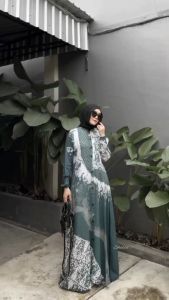 LILY DRESS GAMIS TWILL RAYON CANDI MEKAR GAMIS BATIK CAP ABSTRAK PEKALONGAN