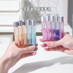 พร้อมส่งจากไทย น้ำหอมโรลออนสำหรับผู้หญิง น้ำหอมกลิ่นดอกไม้ผลไม้ติดทนนาน เหมาะสำหรับนักเรียน น้ำหอมโรลออนยอดนิยมของคนดังทางอินเทอร์เน็ต womens perfume