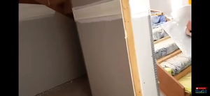 กระดานไวท์บอร์ดผลิตจากอะลูมิเนียมขึ้นรูปด้วยสีสองด้านด้ามจับสีเทาแผ่นหินปูน