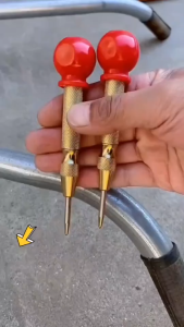 Dụng cụ lấy dấu mũi khoan tự động đục định vị mũi khoan đánh dấu chuẩn xác thao tác nhanh gọn không cần búa
