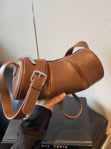 Túi Đeo Chéo Nữ Phong Cách Hàn Quốc Mới Túi Đeo Vai Đơn Cổ Điển Túi Đeo Chéo Nhỏ Cao Cấp Túi Đệm Mềm Túi Đeo Chéo Thường Ngày