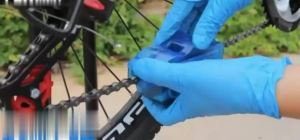 Bike Chain Cleaner Bike Cleaning Kit Chain Cleaner for Cycling Suitable for Mountain Bike Road Bike BMX for Drivetrain