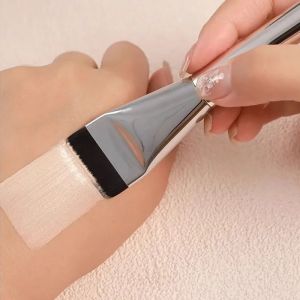 1 pc Straight line foundation makeup brush ultra-thin non marking concealer brush flat head non powder soft hair beauty tool