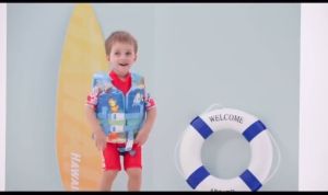 เสริมสร้างความสวยงาม เสื้อชูชีพเด็ก กับลูกค้า เด็กอายุ 2-6 ปี ลอยน้ำดี จำนวนเล่นน้ำ 2 ชั้น และกระจาย เล่นด้วยวิธีการปลอดภัย