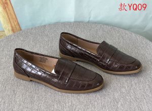 Large Size Womens Low Heel Loafers Spring Fashion Casual round Toe Rubber Outsole Leather Lined British Style Commuter Shoes