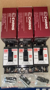 CHANG ช้างเซฟตี้เบรกเกอร์ 152030 แอมป์1 เฟส CHANG เปิด-ปิด ได้มากกว่า 1000 ครั้ง และติดตั้งง่ายด้วยรูปแบบแขวนลอย