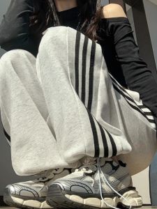 กางเกงกีฬาขากว้างทรงตรงผ้าฝ้ายแท้ 3 แถบ กางเกงวอร์มทรงหลวมสำหรับผู้หญิง กางเกงขายาวทรงตรง กางเกงขายาวทรงตรงสำหรับฤดูใบไม้ผลิและฤดูใบไม้ร่วง