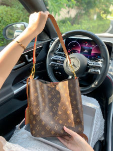 Large Capacity Leather Bucket Bag Womens Single Shoulder Maternally Crossbody Bag Vintage Luxury Printed Leisure Commuter Bag